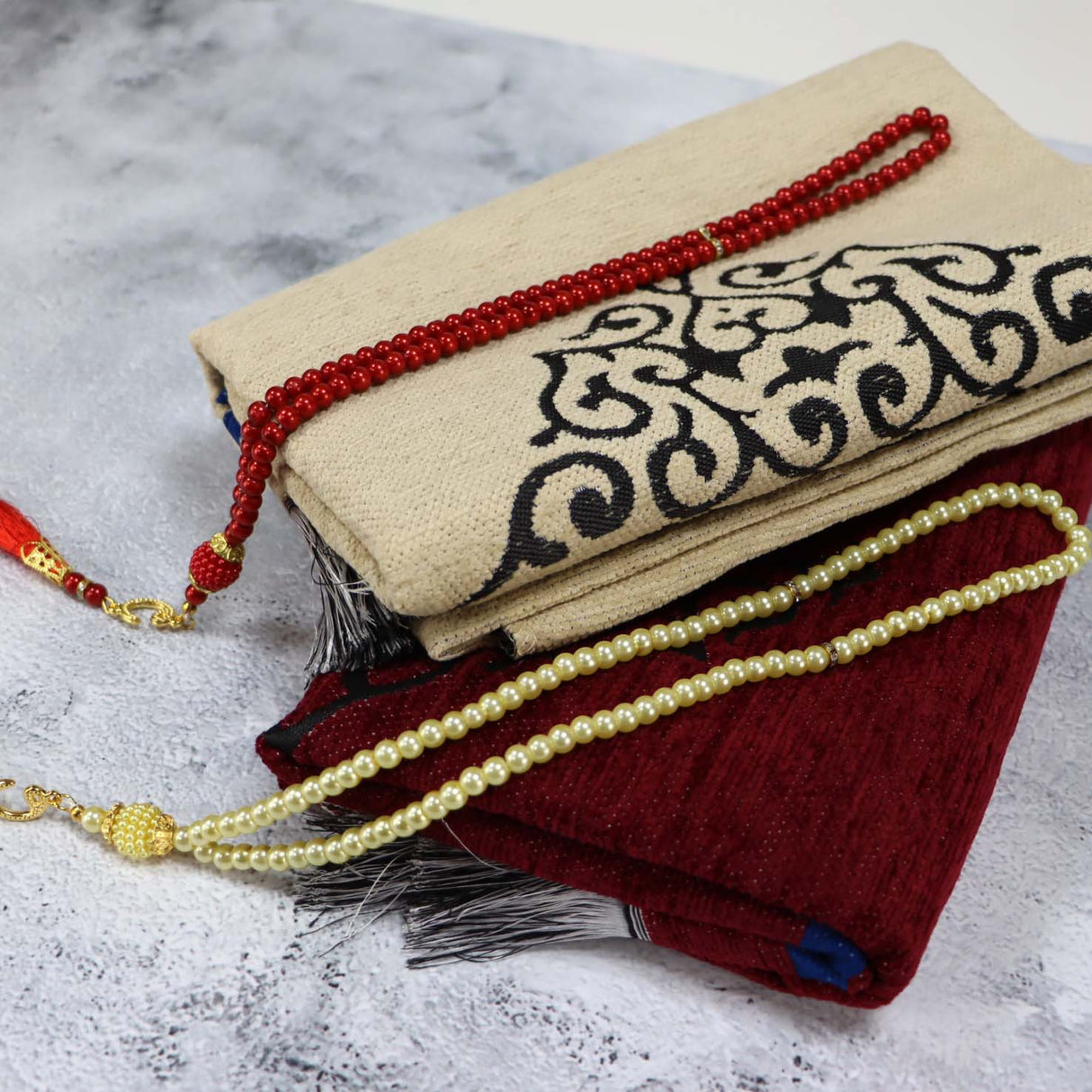 سجدة - سجادتي صلاة لك ولها