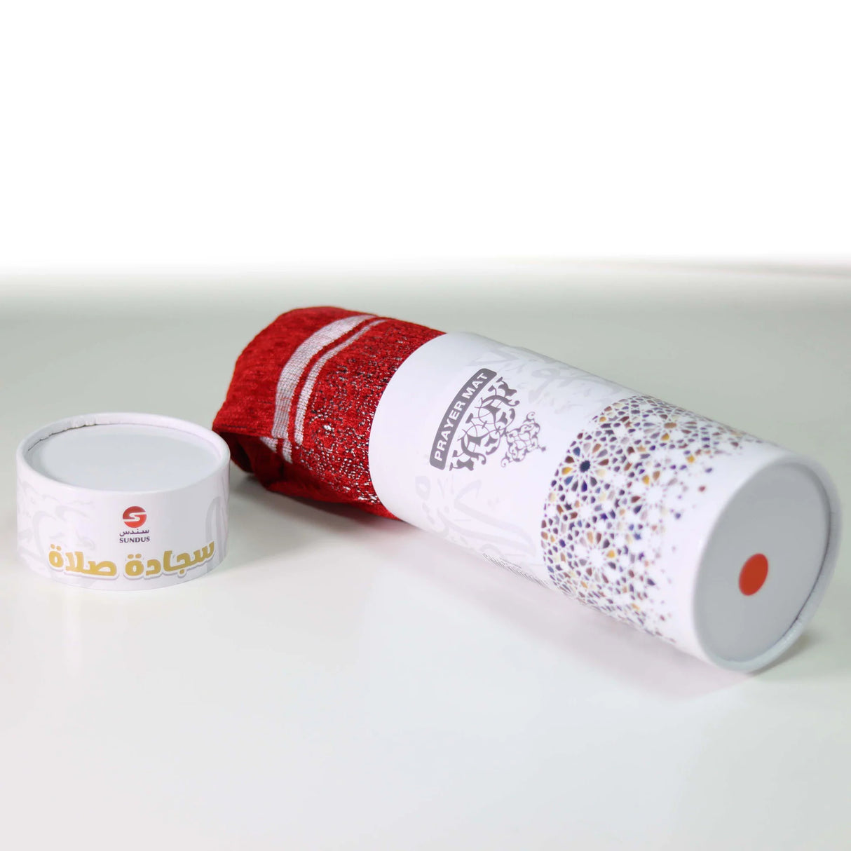 سجادة المدينة في علبة اسطوانية هدايا الحج